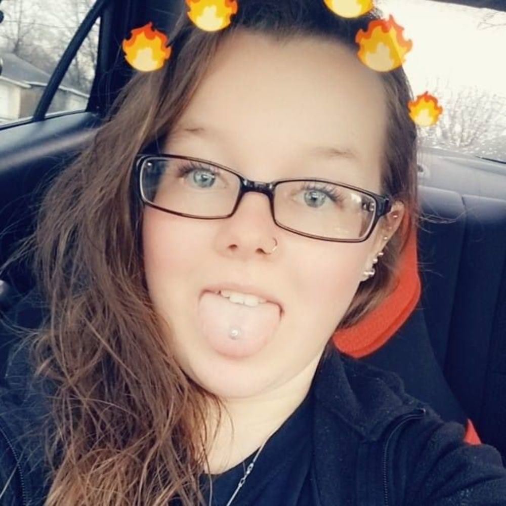 Meet your Posher, Lacey